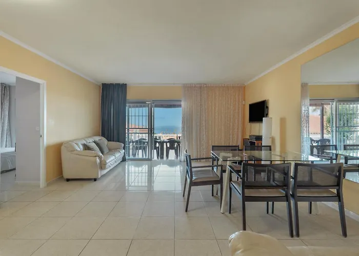 Sunset Villa Callao Salvaje